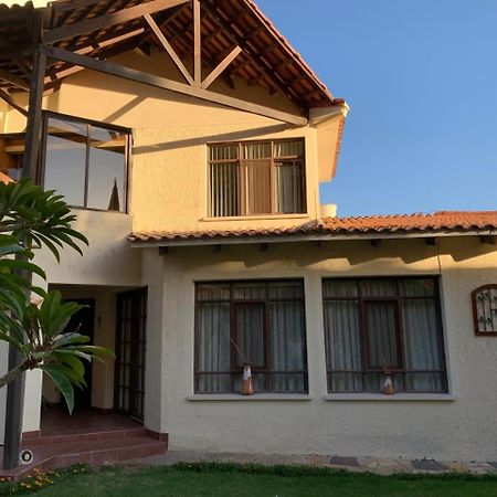 Apartamento Con Jardin Cochabamba Eksteriør bilde