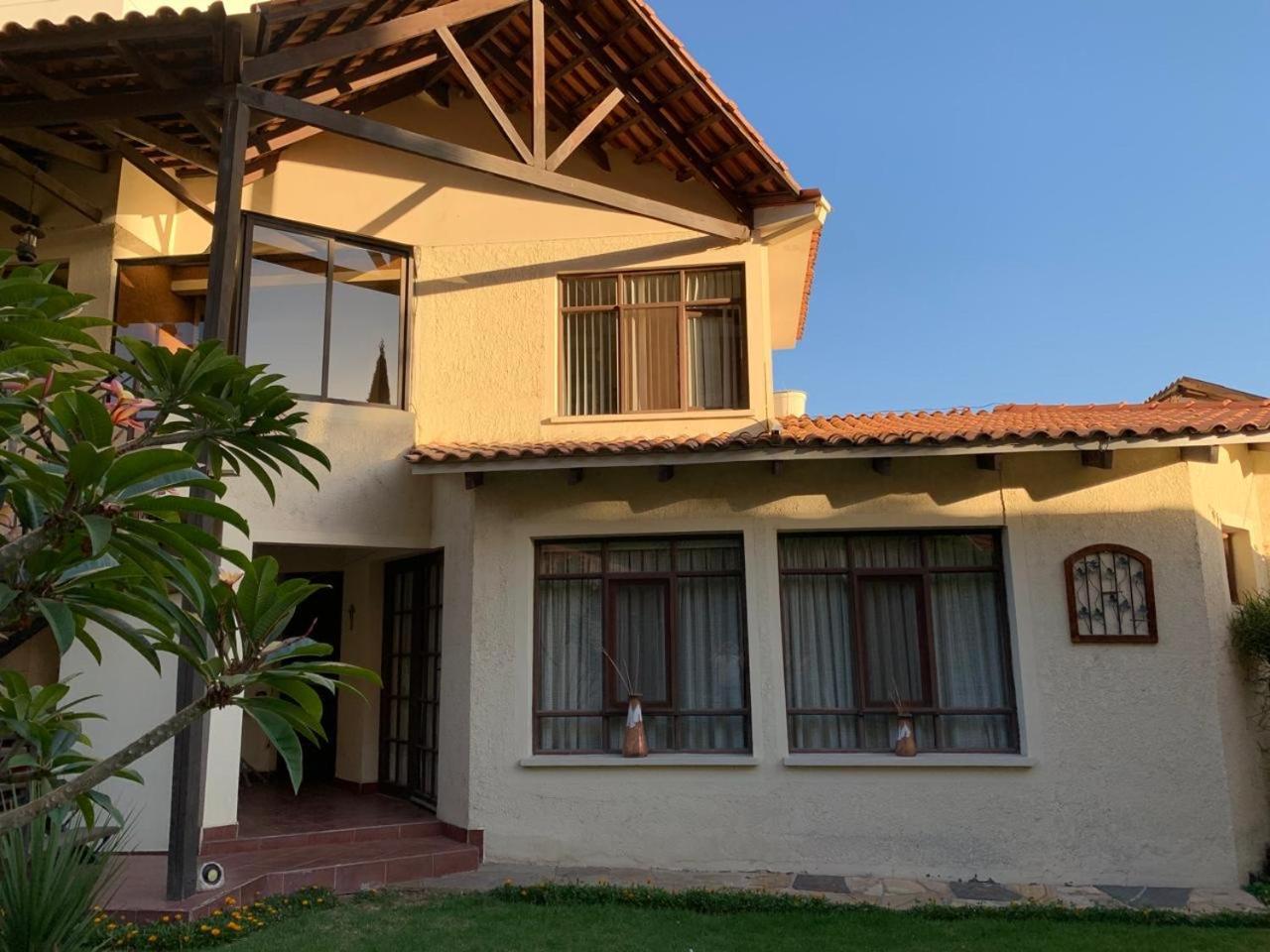 Apartamento Con Jardin Cochabamba Eksteriør bilde