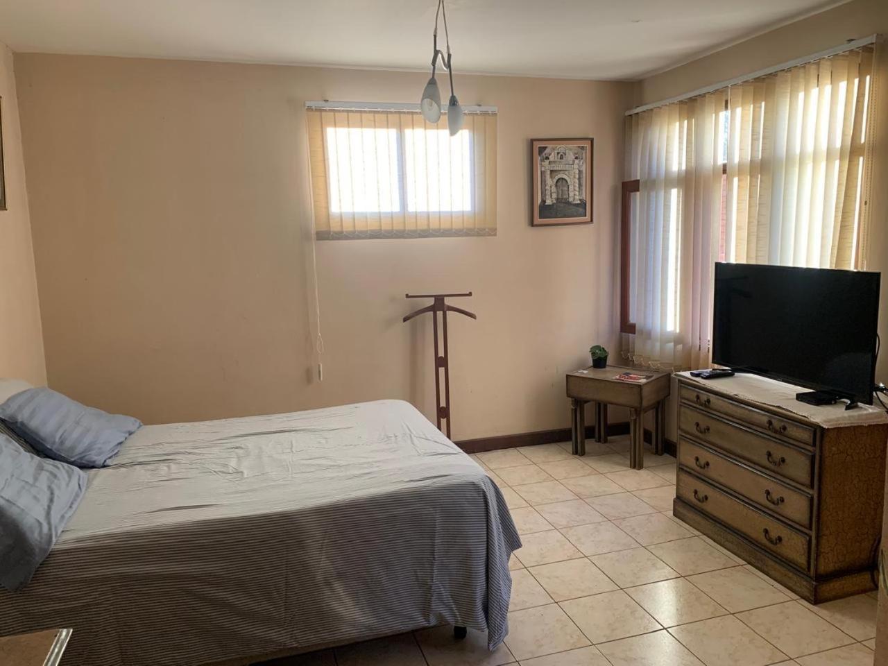 Apartamento Con Jardin Cochabamba Eksteriør bilde