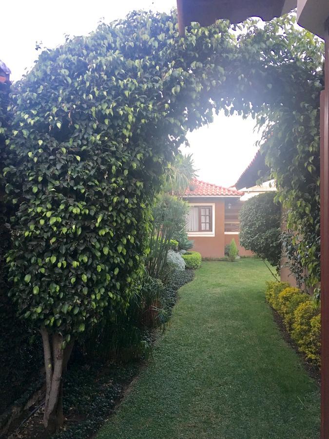 Apartamento Con Jardin Cochabamba Eksteriør bilde